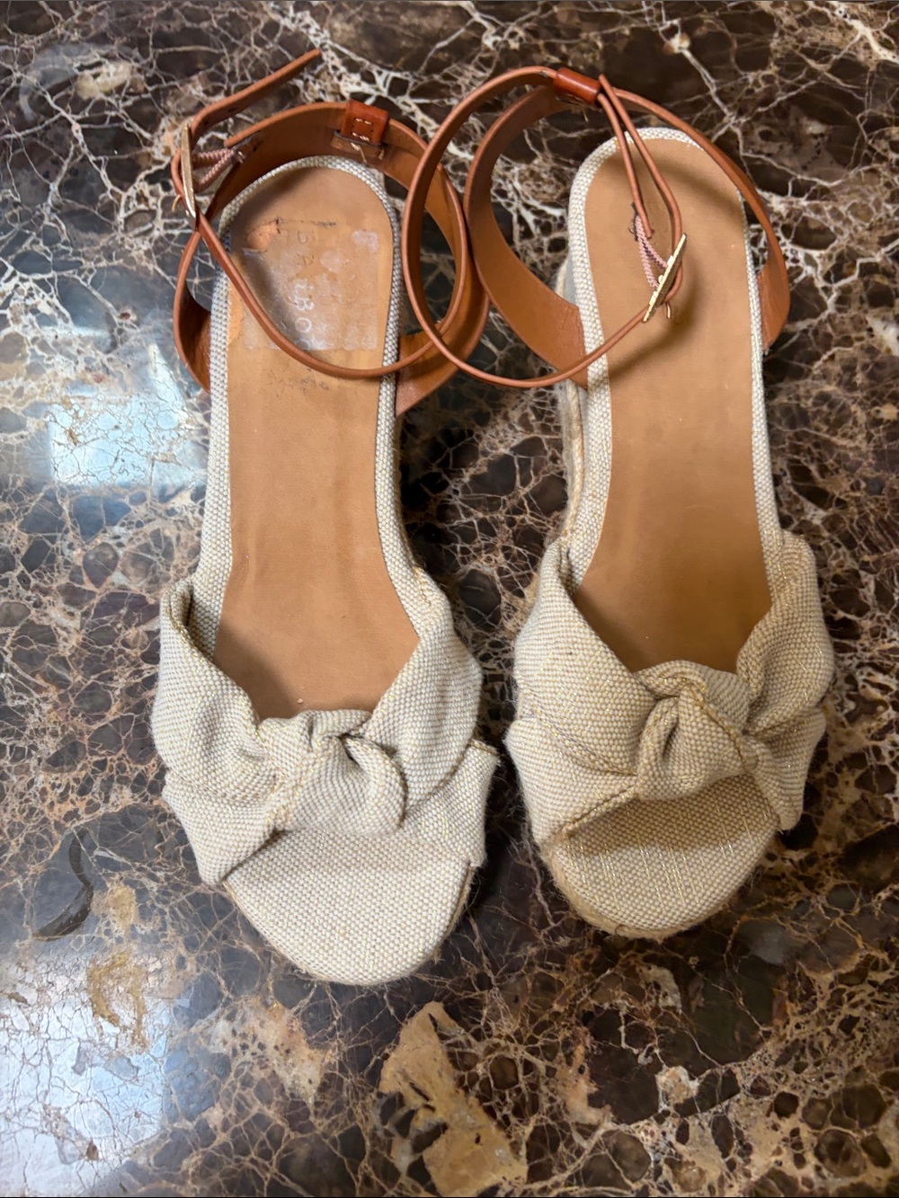 Bamboo Knot Front Ankle-Strap Sandals. Size 8 .